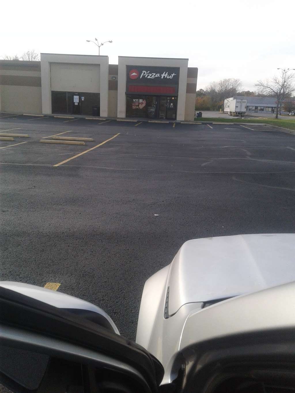 Pizza Hut | 13850 S U.S. 71 Hwy, Grandview, MO 64030, USA | Phone: (816) 765-0766
