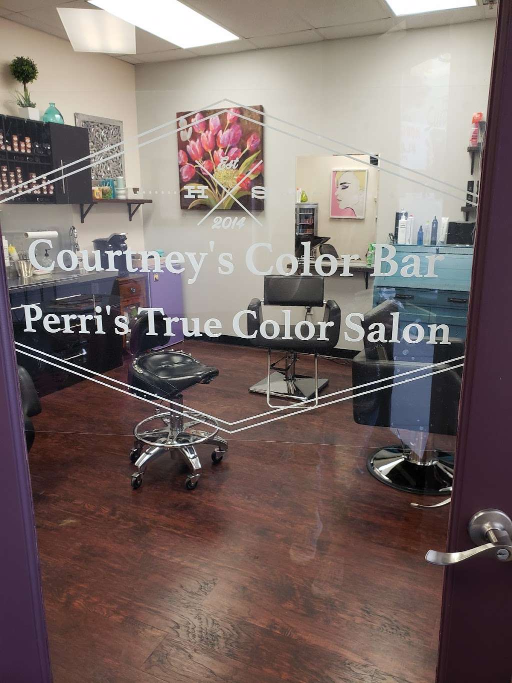 Courtneys Color Bar | 2130 US-1 a1, Rockledge, FL 32955, USA | Phone: (321) 339-6410