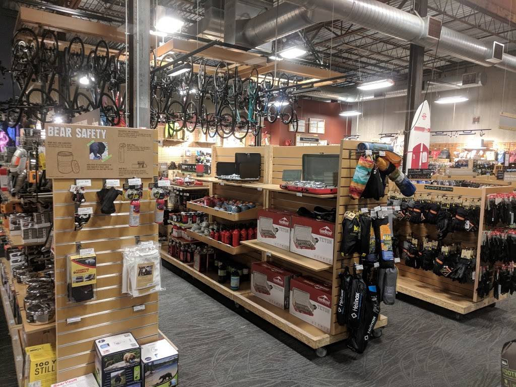 REI | 13100 W Capitol Dr, Brookfield, WI 53005, USA | Phone: (262) 783-6150