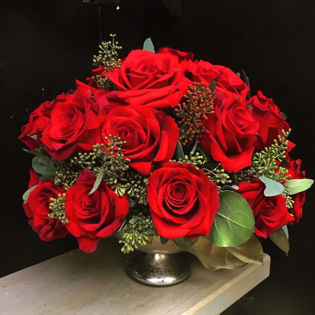 Jacquelines Flowers & Gifts | 100 Springdale Rd, Cherry Hill, NJ 08003, USA | Phone: (856) 354-1115