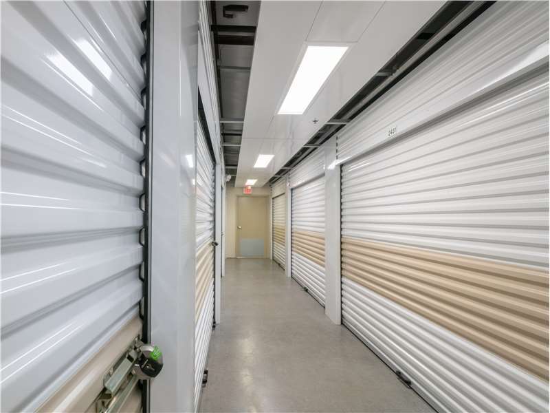 Extra Space Storage | 831 N Park Ave, Apopka, FL 32712, USA | Phone: (407) 966-4010