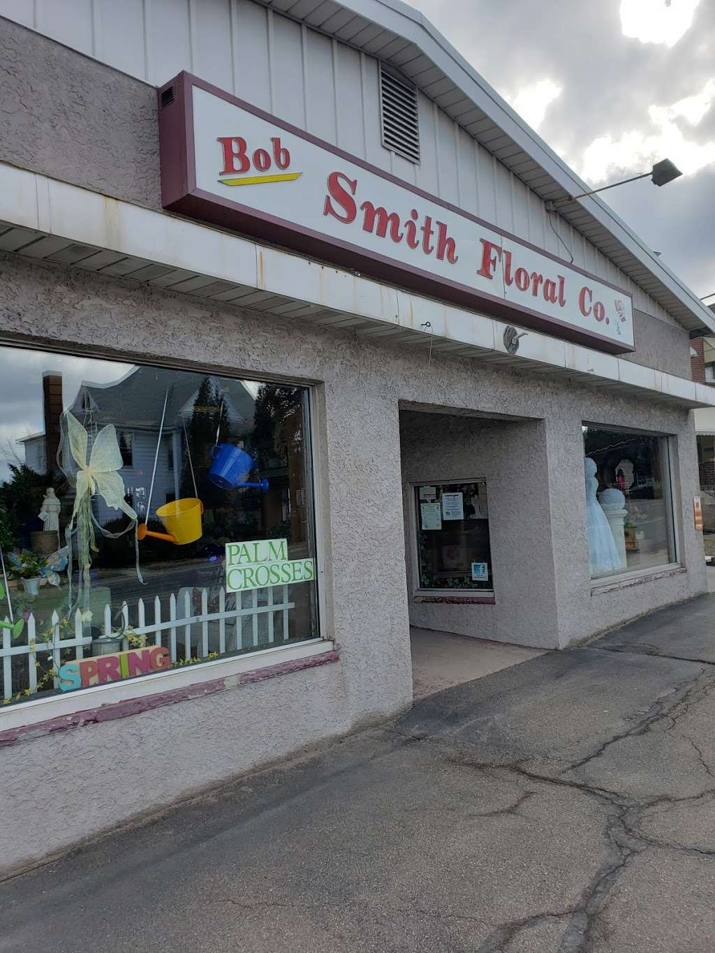 Smith Floral Co | 555 N Broad St, West Hazleton, PA 18202, USA | Phone: (570) 454-7761