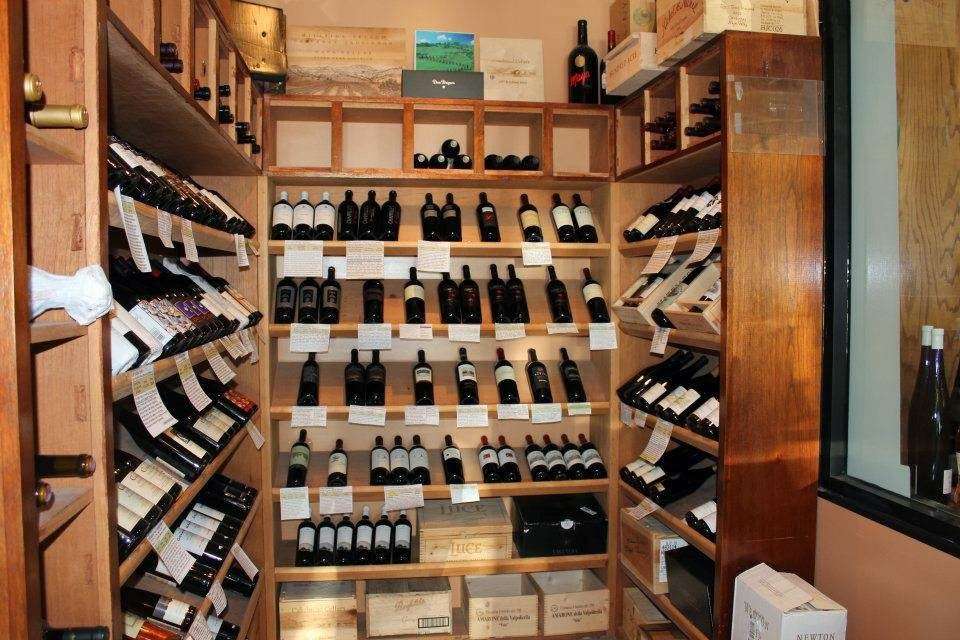 EagleHouse Wines & Spirits | 52 Glen Cove Rd, Roslyn Heights, NY 11577, USA | Phone: (516) 625-0517