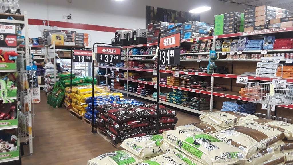 Tractor Supply Co. | 9957 Earl Dr, St John, IN 46373 | Phone: (219) 365-0117