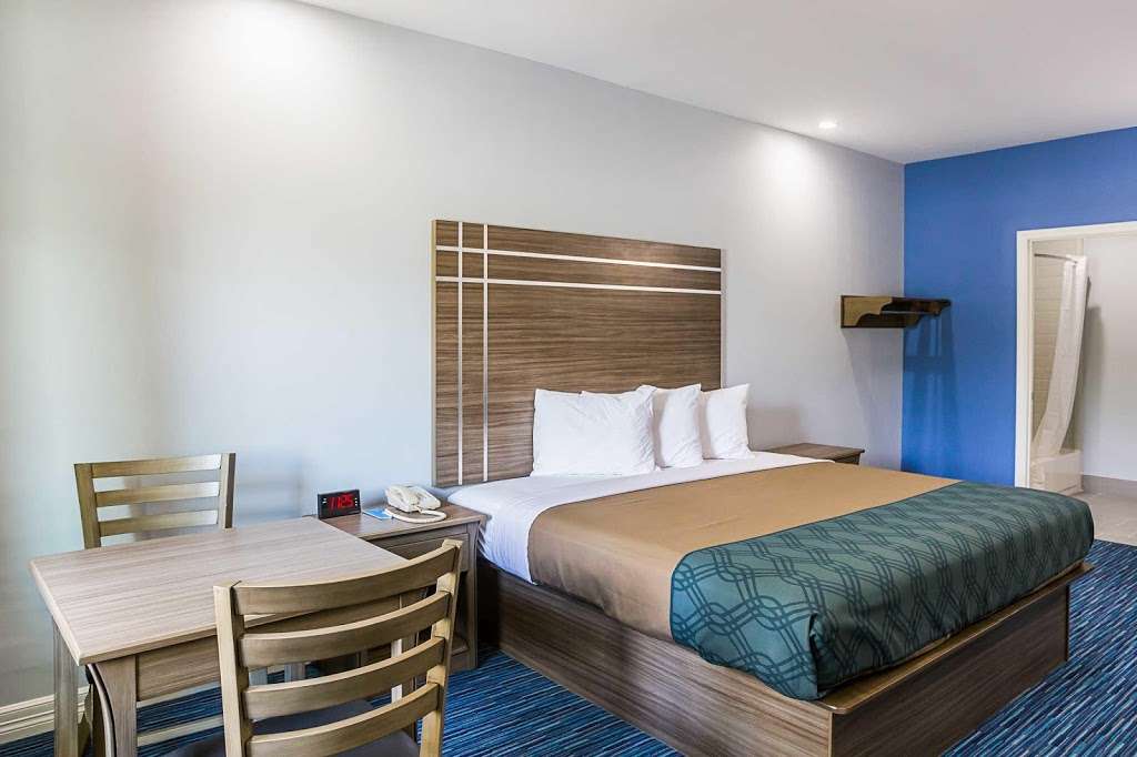 Rodeway Inn & Suites Houston - I-45 North near Spring | 17715 Westfield Pl Dr, Houston, TX 77090, USA | Phone: (832) 446-6316