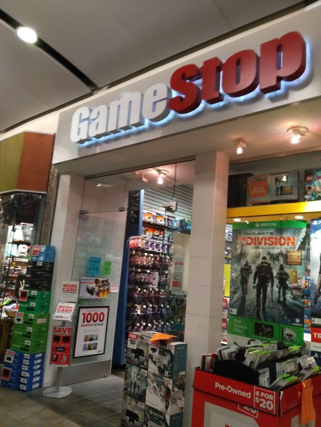 GameStop | 3301-2331, E Main St, Ventura, CA 93003, USA | Phone: (805) 676-1376