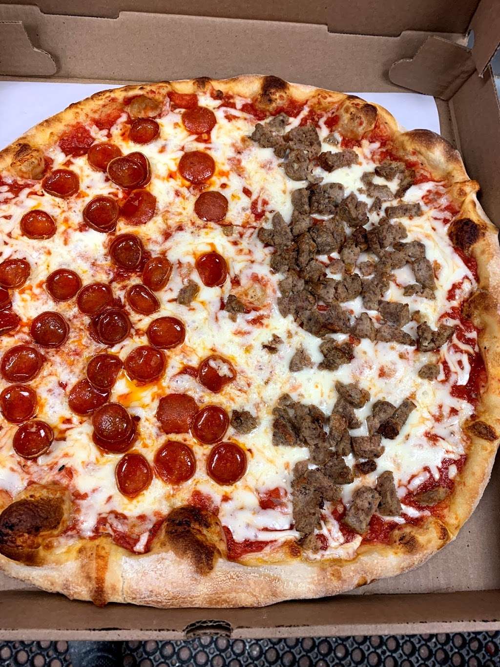 Valduccis Pizza | 3010 Veterans Rd W, Staten Island, NY 10309, USA | Phone: (212) 470-2277