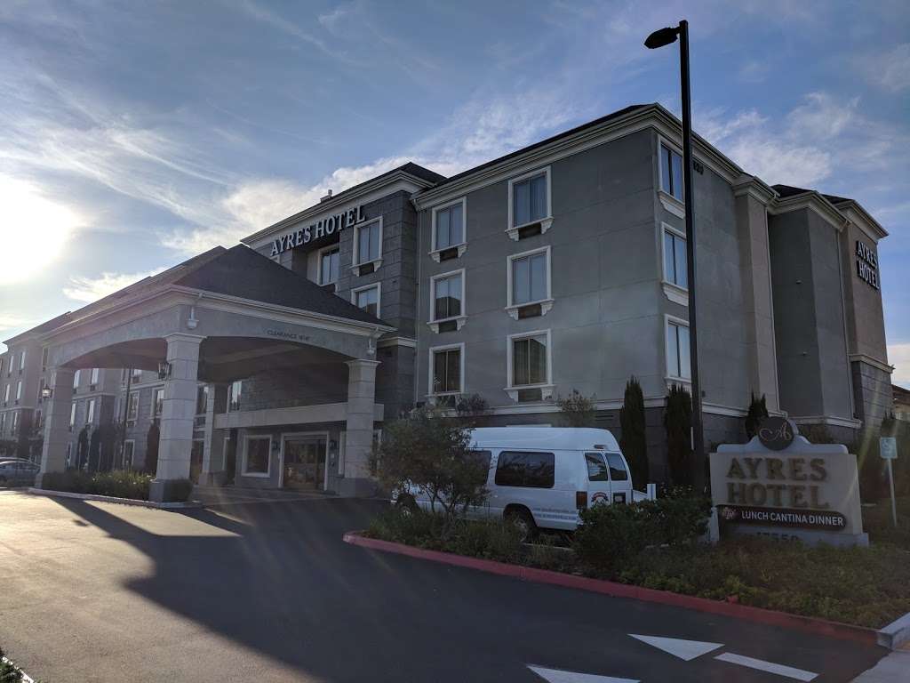 Ayres Hotel Fountain Valley | 17550 Brookhurst St, Fountain Valley, CA 92708 | Phone: (714) 861-5170