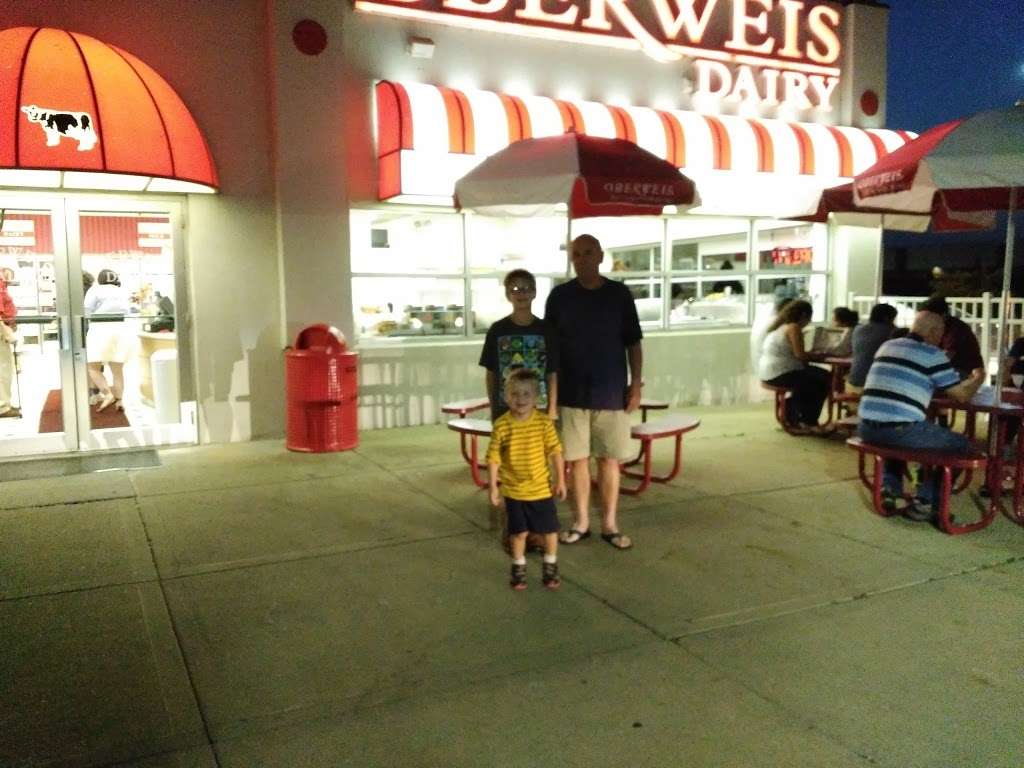 Oberweis Ice Cream and Dairy Store | 951 Ice Cream Dr, North Aurora, IL 60542 | Phone: (630) 801-6131