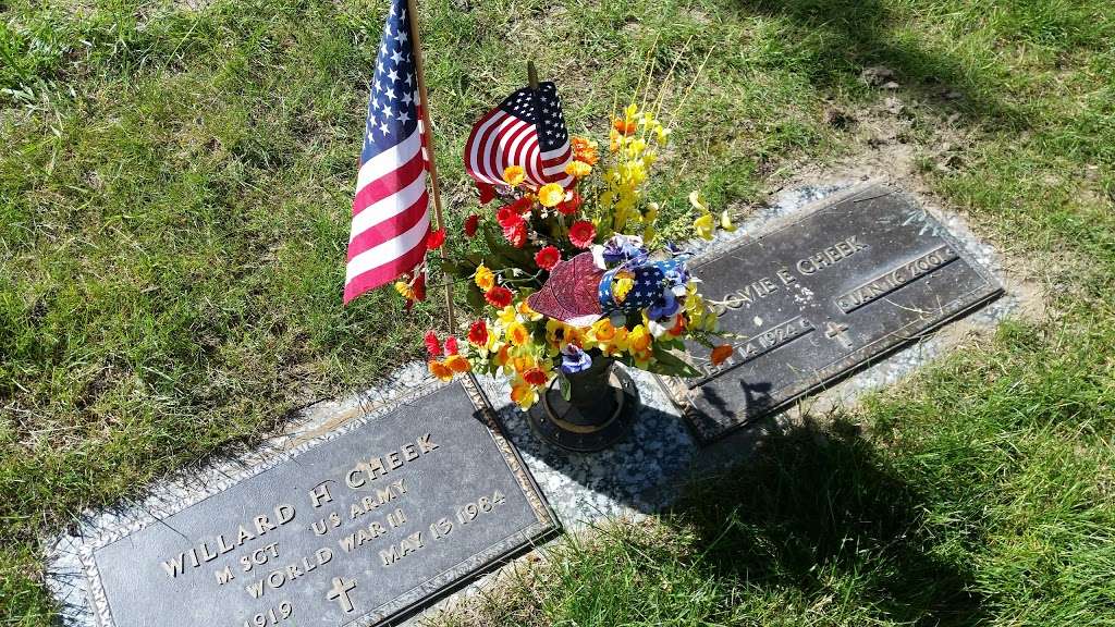 Oaklawn Memorial Gardens - Washington Park Cemetery Association | 9700 Allisonville Rd, Indianapolis, IN 46250, USA | Phone: (317) 849-3616