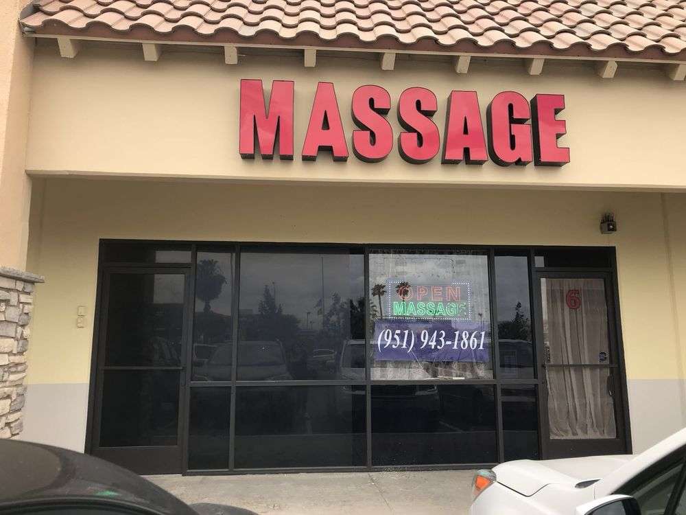 VV Spa | 85 Ramona EXPY Way #6, Perris, CA 92571, USA | Phone: (951) 943-1861