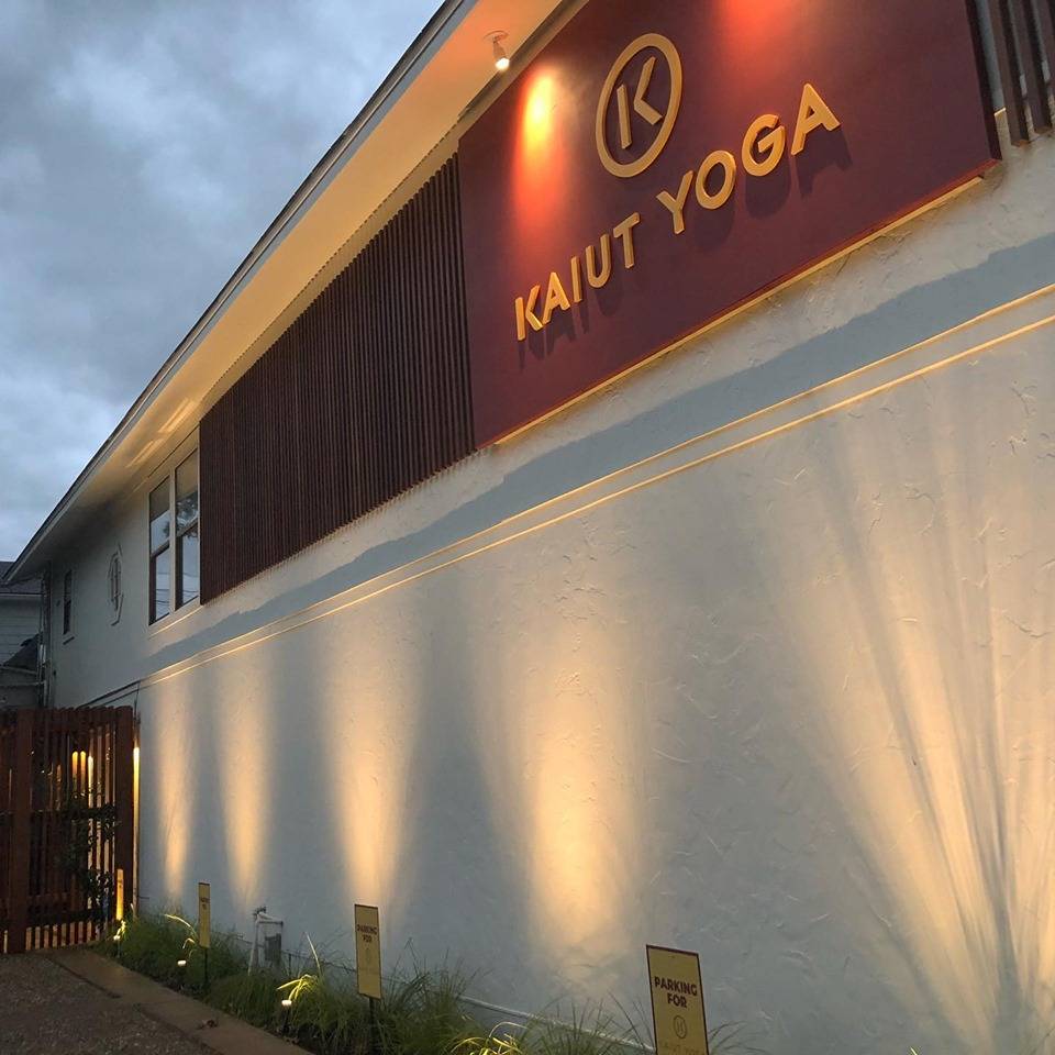 Kasa Yoga Dallas | 4623 W Lovers Ln #200, Dallas, TX 75209, USA | Phone: (972) 863-3251