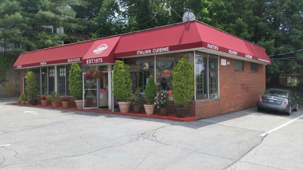 Michelangelos Pizza Pasta & Things | 2501, 208 Underhill Ave, West Harrison, NY 10604, USA | Phone: (914) 428-0022