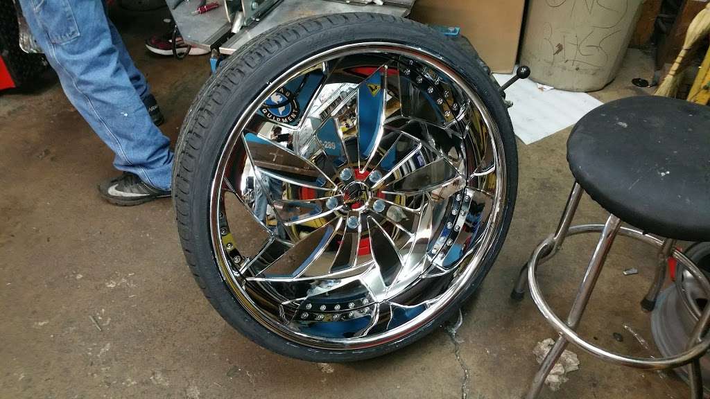 Circle City Hubcaps & Wheels | 40 N Post Rd, Indianapolis, IN 46219 | Phone: (317) 890-1450