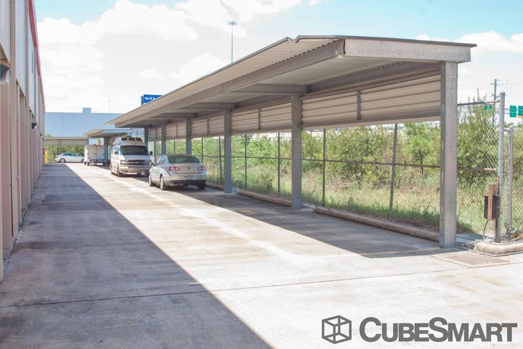 CubeSmart Self Storage | 7825 Katy Fwy, Houston, TX 77024, USA | Phone: (713) 682-1716