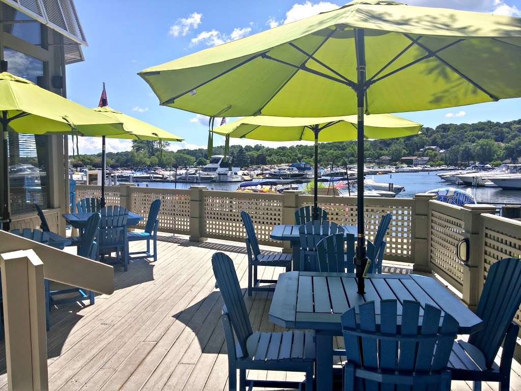 Waterfront Restaurant at The Abbey Resort | 269 Fontana Blvd, Fontana-On-Geneva Lake, WI 53125, USA | Phone: (262) 275-9034