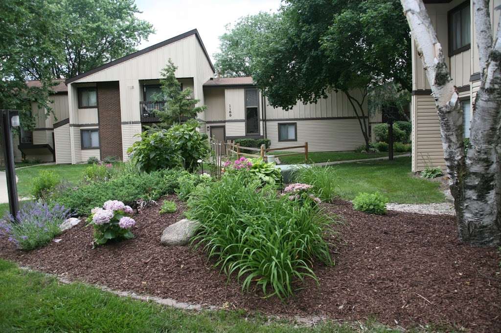 Green Meadows Apartments | 1187 W Wilson St, Batavia, IL 60510 | Phone: (630) 879-8300