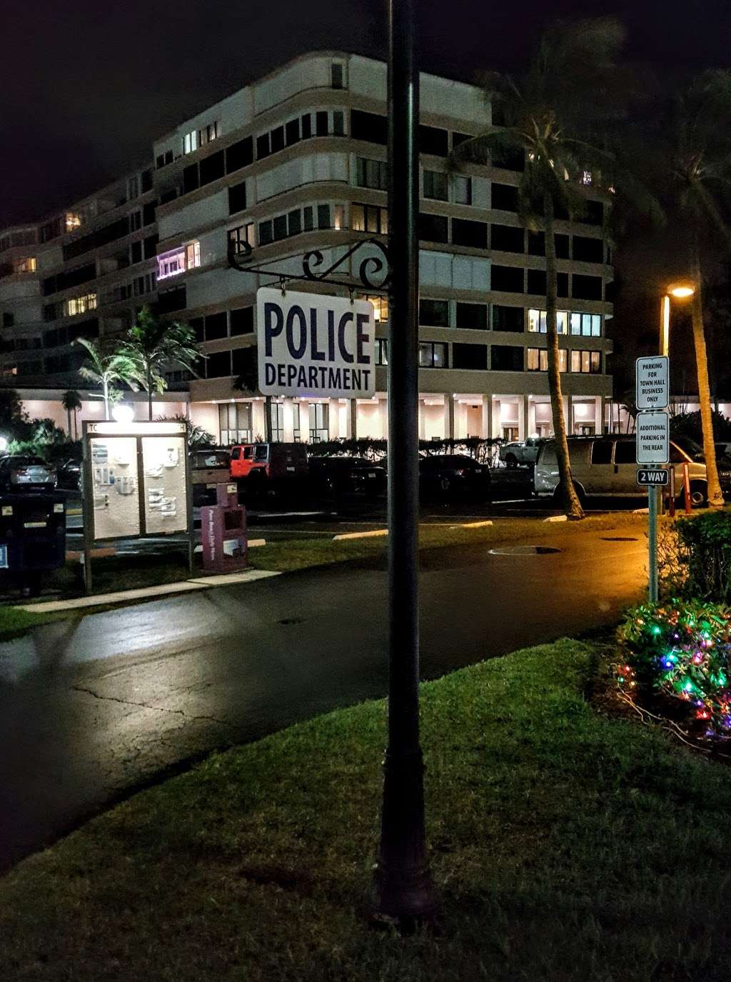 South Palm Beach Police Department | 3577 S Ocean Blvd, Palm Beach, FL 33480, USA | Phone: (561) 586-2122