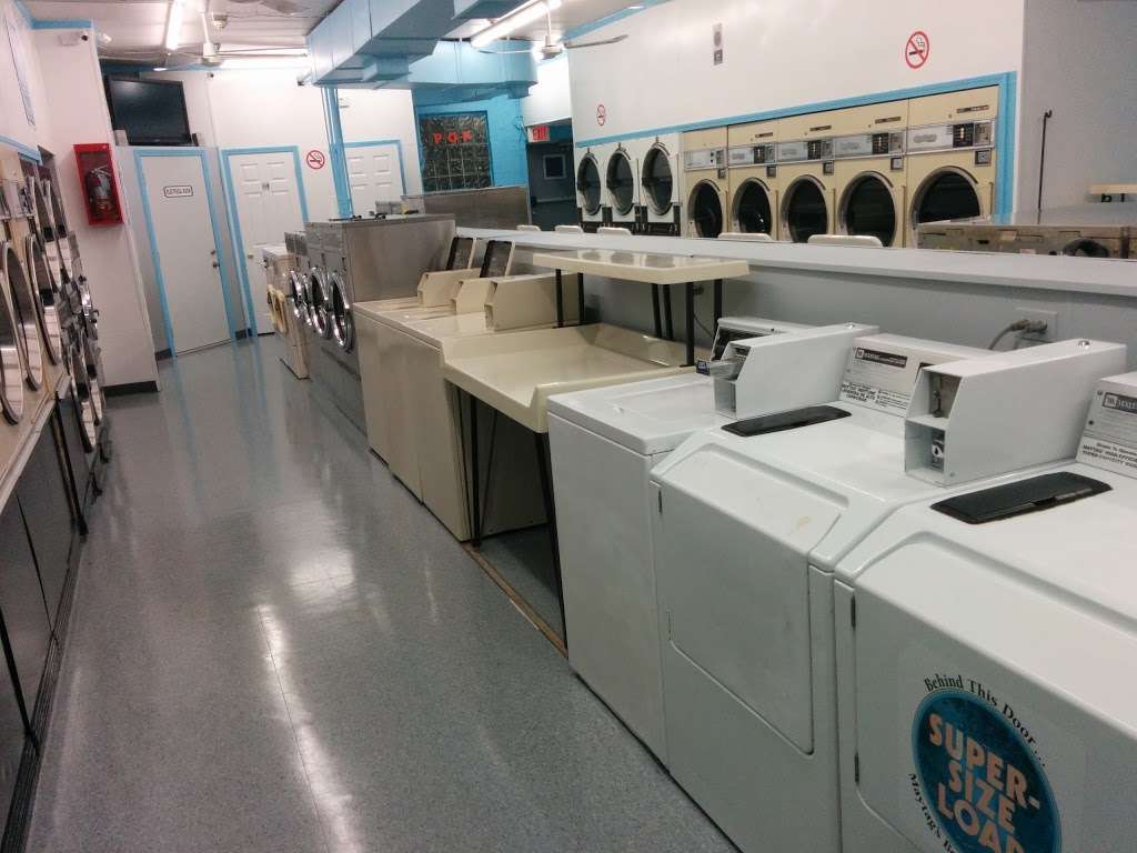 Midlothian Laundromat | 3664 147th St, Midlothian, IL 60445 | Phone: (708) 304-8242