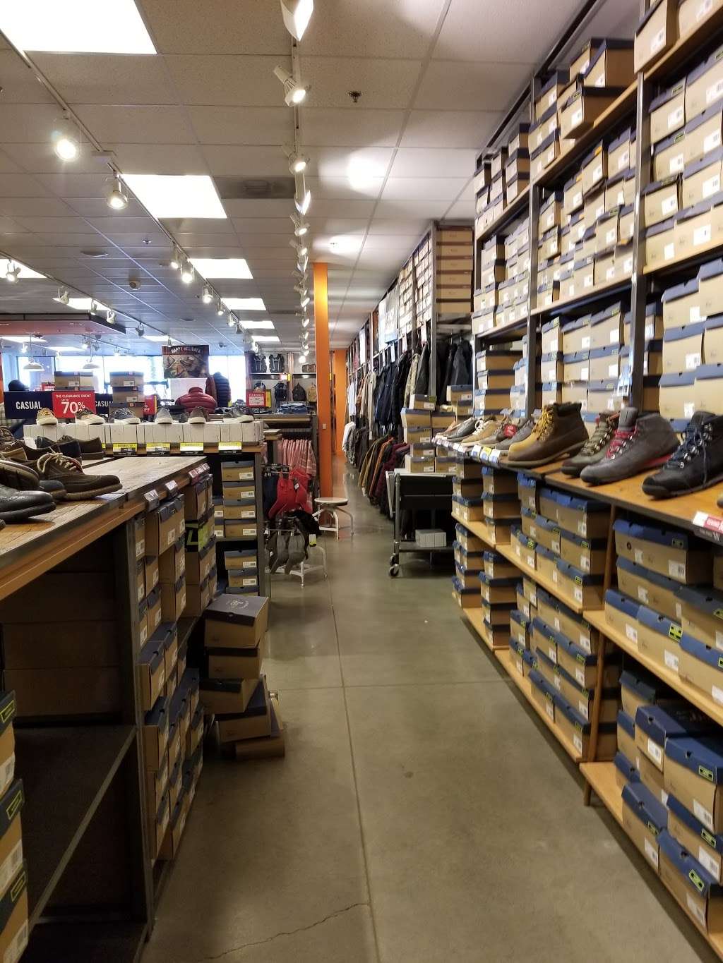 Bass Factory Outlet | 2796 Tanger Way, Barstow, CA 92311, USA | Phone: (760) 253-7629