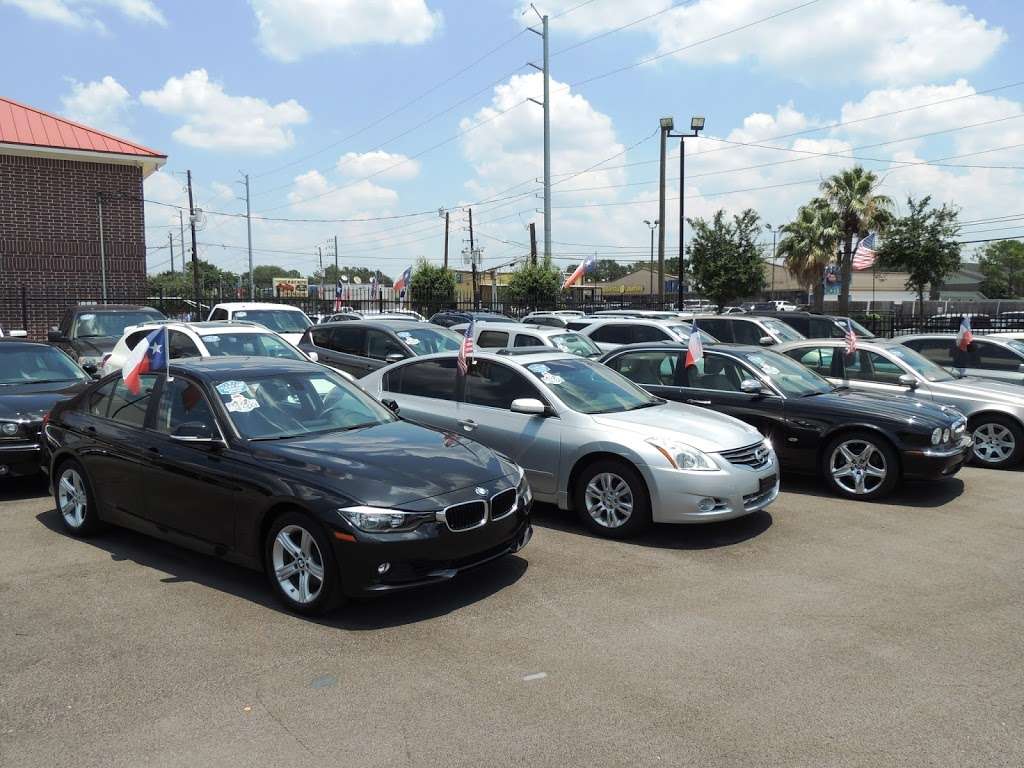 BEST CAR FOR LESS | 3410 Dunvale Rd, Houston, TX 77063 | Phone: (713) 954-1700