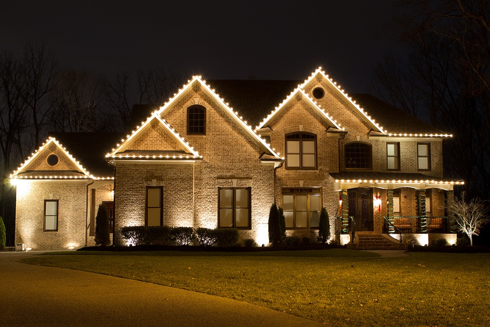 Dennington Decor Holiday Lighting | 3802 Prairie Ln, Austin, TX 78728, USA | Phone: (512) 872-5937