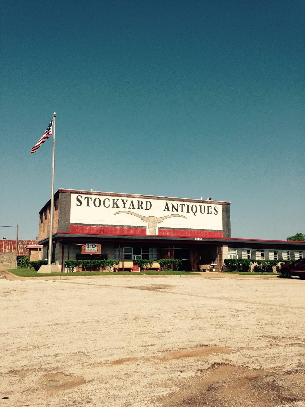 Stockyard Antiques | 1935 TX-36, Sealy, TX 77474 | Phone: (770) 503-6611