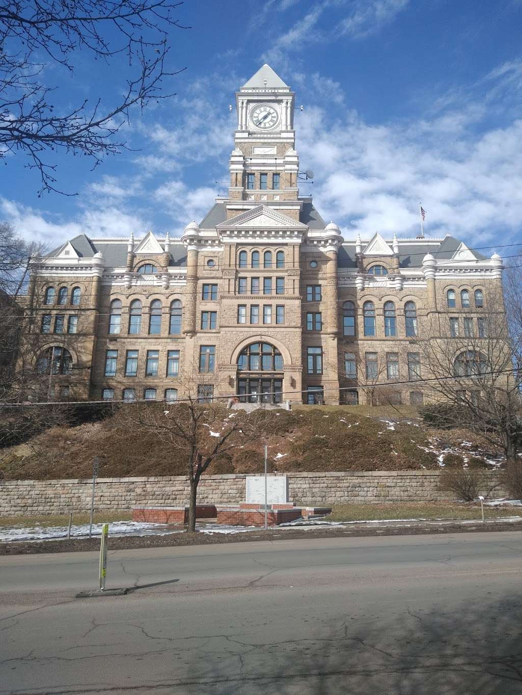 Schuylkill County Courthouse | 401 N 2nd St, Pottsville, PA 17901, USA | Phone: (570) 622-5570