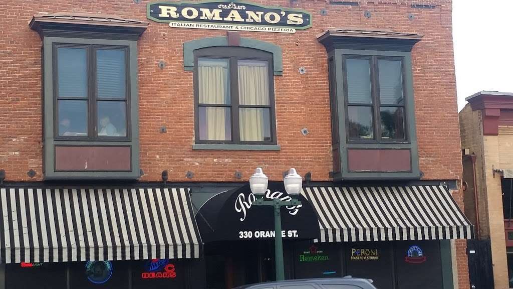 Romanos Family Italian Restaurant and Chicago Pizzeria | 330 Orange St, Redlands, CA 92374, USA | Phone: (909) 798-9228