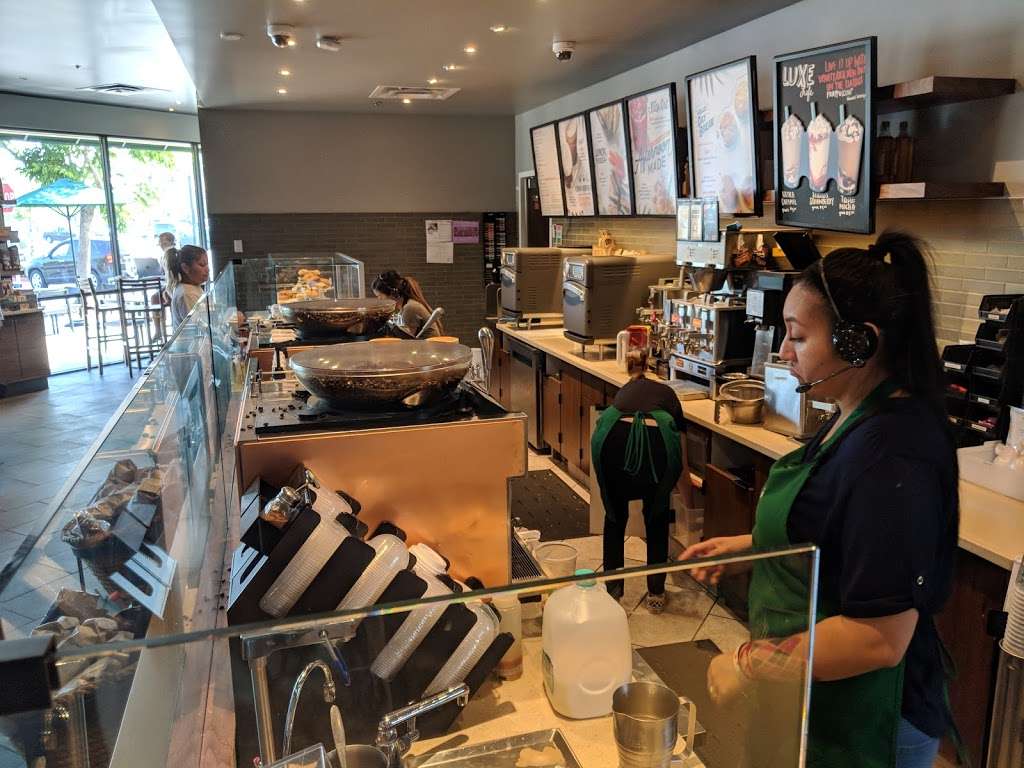 Starbucks | 11255 Sierra Ave #1, Fontana, CA 92337, USA | Phone: (909) 350-0667