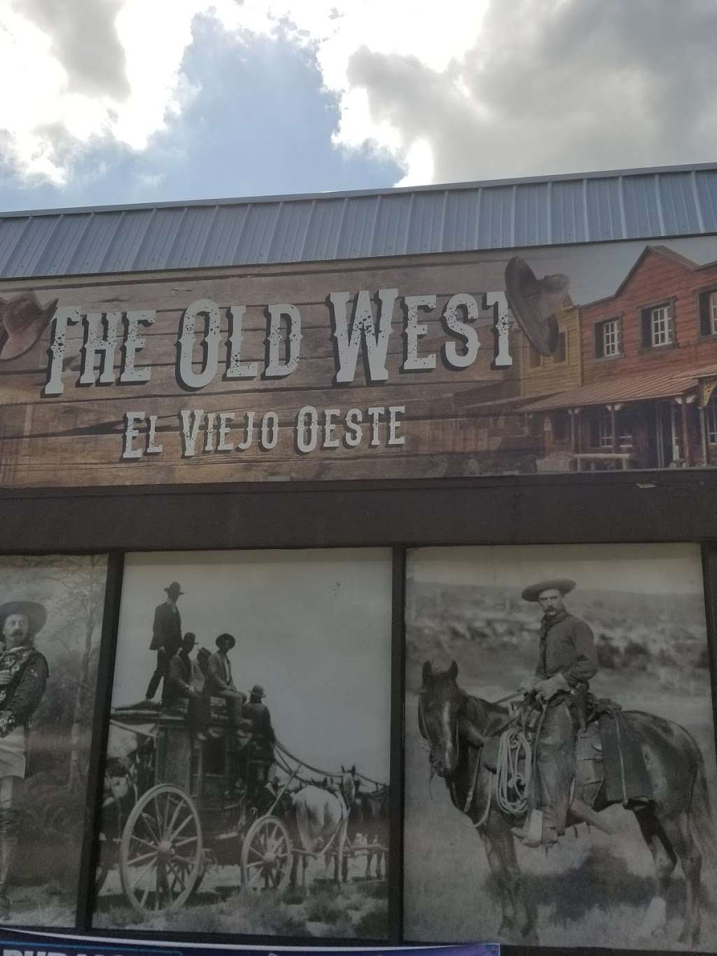 The Old West | 451 US-69, Kansas City, MO 64119, USA | Phone: (816) 982-9701