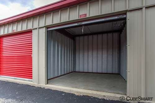 CubeSmart Self Storage | 30W330 Butterfield Rd, Warrenville, IL 60555, USA | Phone: (630) 393-9099