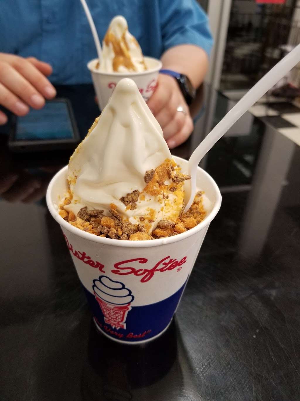 Mister Softee | 2100 Ventura Blvd, Camarillo, CA 93010, USA | Phone: (805) 388-2663