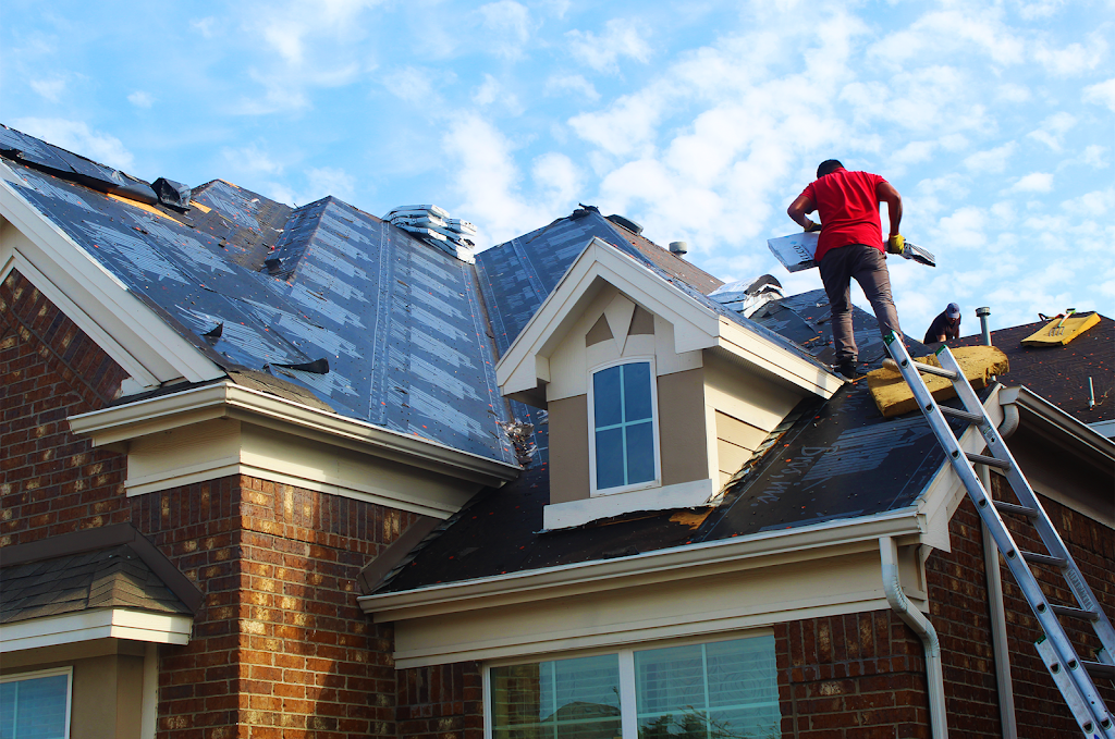 Vested Roofing Services | 6912 Sweet Sue Ln, Dallas, TX 75241, USA | Phone: (214) 334-2954