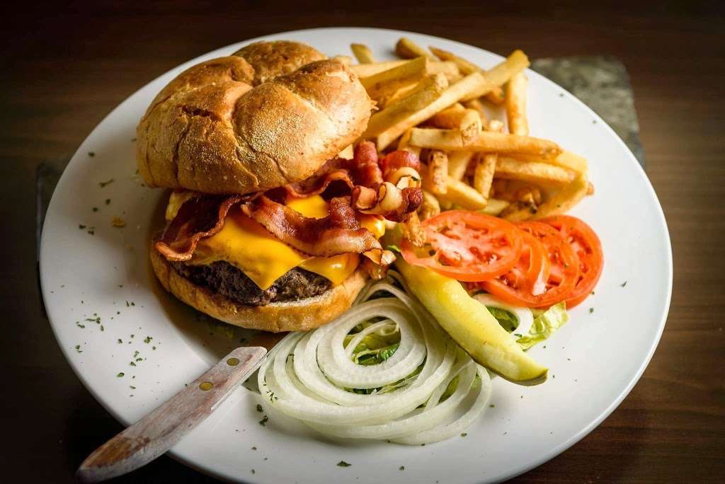 Wells Brothers Restaurant | 2148 Mead St, Mt Pleasant, WI 53403, USA | Phone: (262) 632-4408