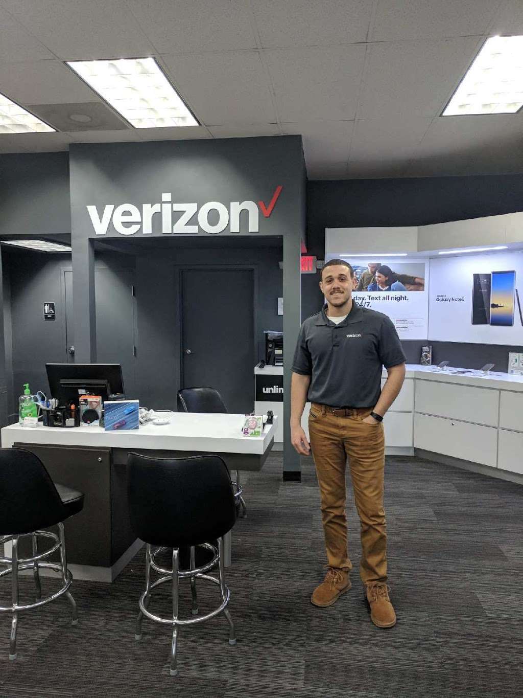 Verizon Authorized Retailer, TCC | 2316-C, Belair Rd Route 1, Fallston, MD 21047, USA | Phone: (443) 299-6862