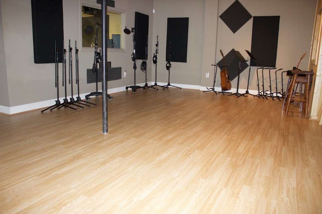 Fuerte Studios | 704 W Shaw Ave, Pasadena, TX 77506 | Phone: (832) 746-8732