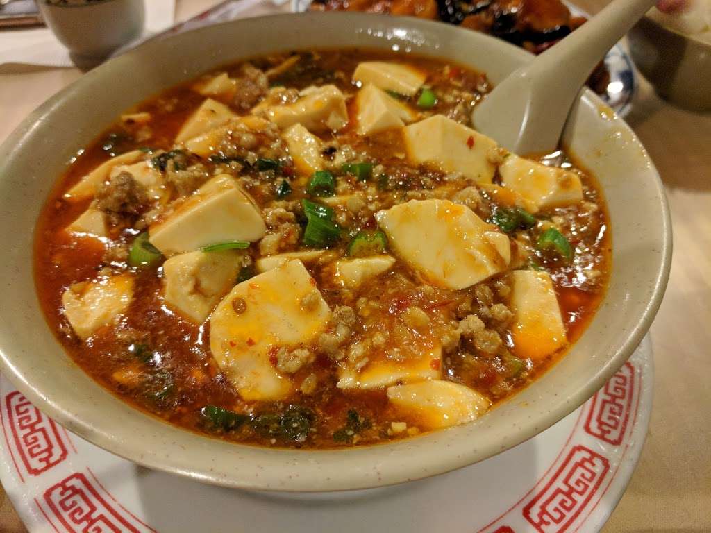 Hus Szechwan Restaurant | 10450 National Blvd, Los Angeles, CA 90034 | Phone: (310) 837-0252