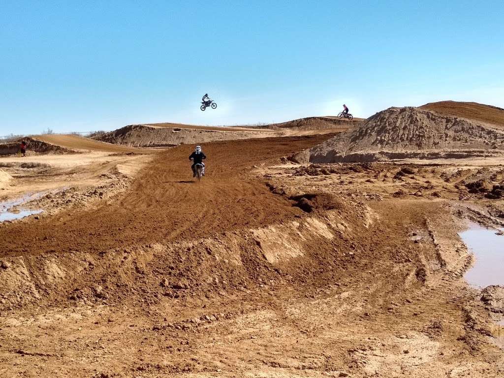 Cal City MX Park, Inc. | 24510 168th St, California City, CA 93505, USA | Phone: (760) 977-9774