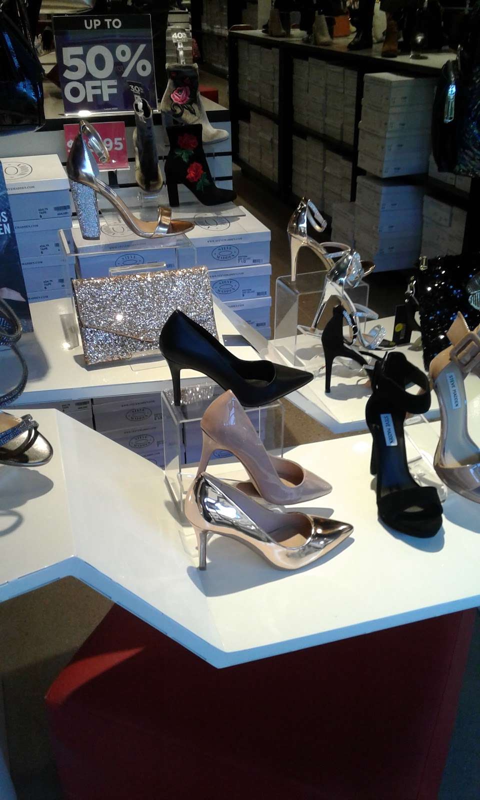 Steve Madden | 6800 N 95th Ave #710, Glendale, AZ 85305, USA | Phone: (623) 772-5446