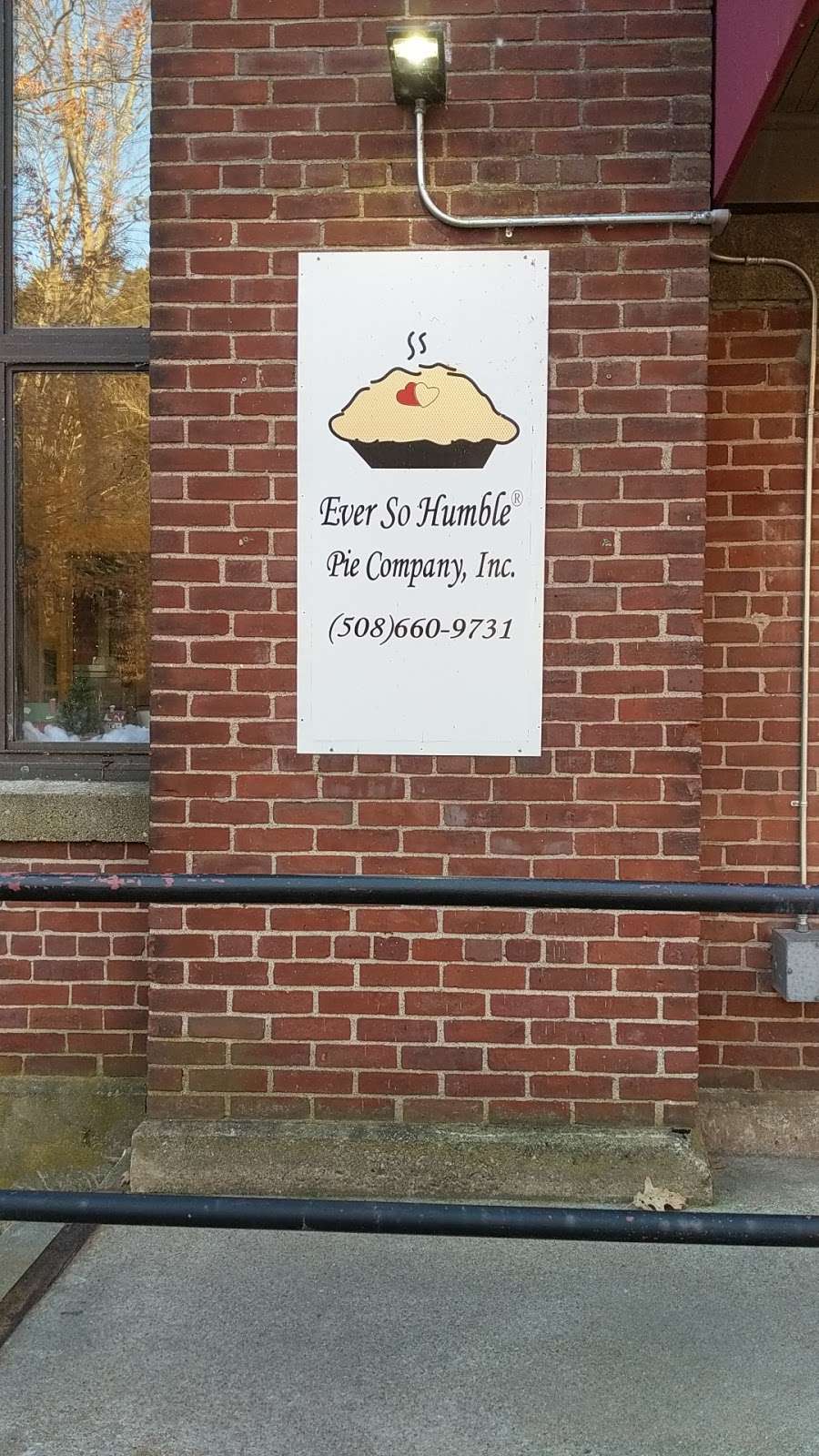 Ever So Humble Pie Co | 153 Washington St, East Walpole, MA 02032, USA | Phone: (508) 660-9731