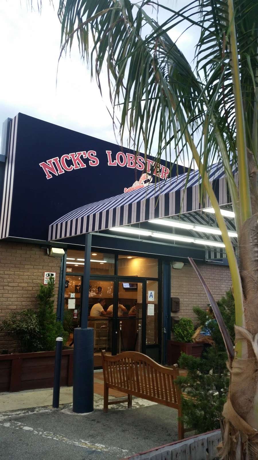 Nicks Lobster House | 2777 Flatbush Ave, Brooklyn, NY 11234, USA | Phone: (718) 253-7117