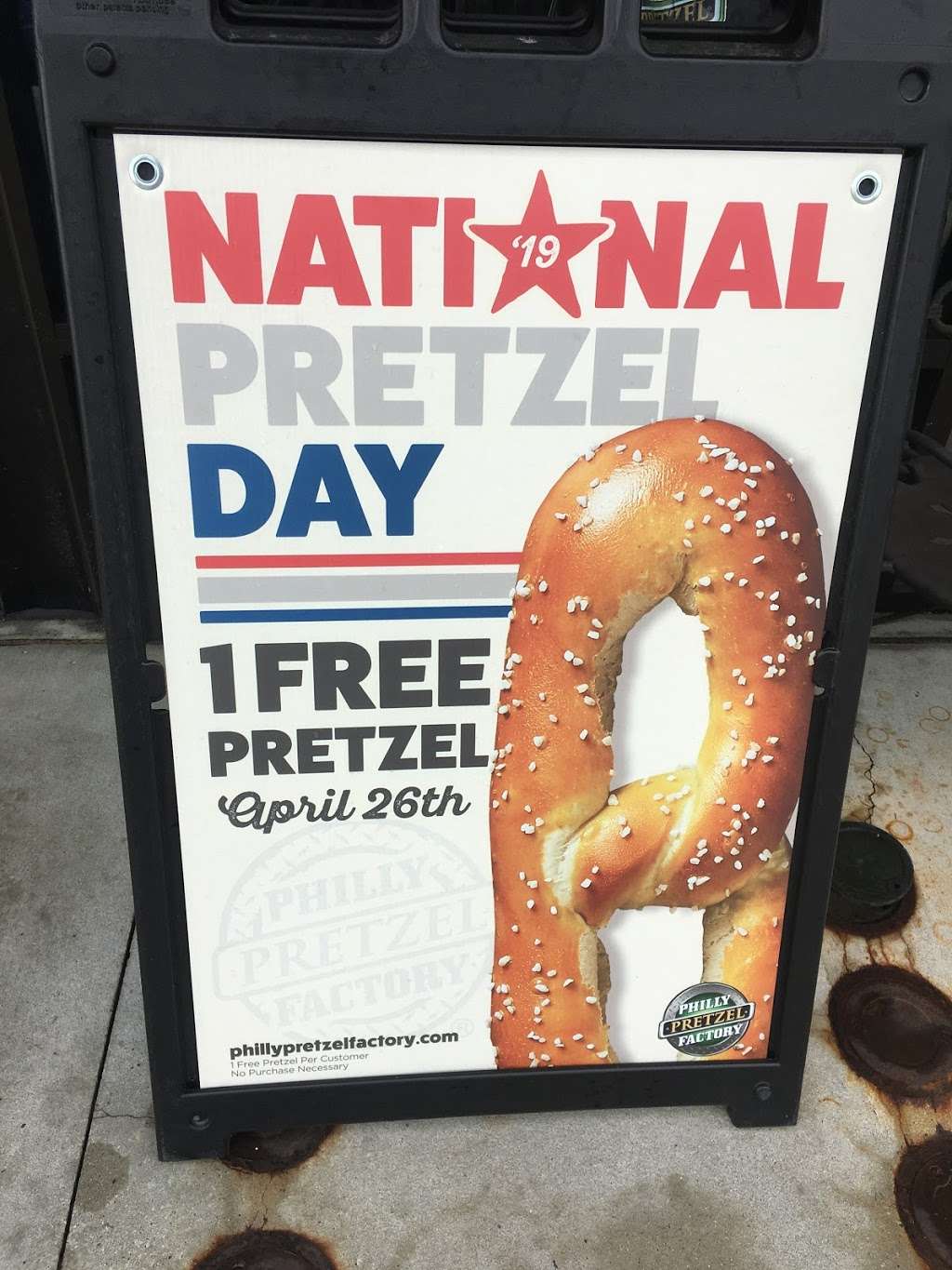 Philly Pretzel Factory | 1006 Lititz Pike, Lititz, PA 17543, USA | Phone: (717) 626-2002