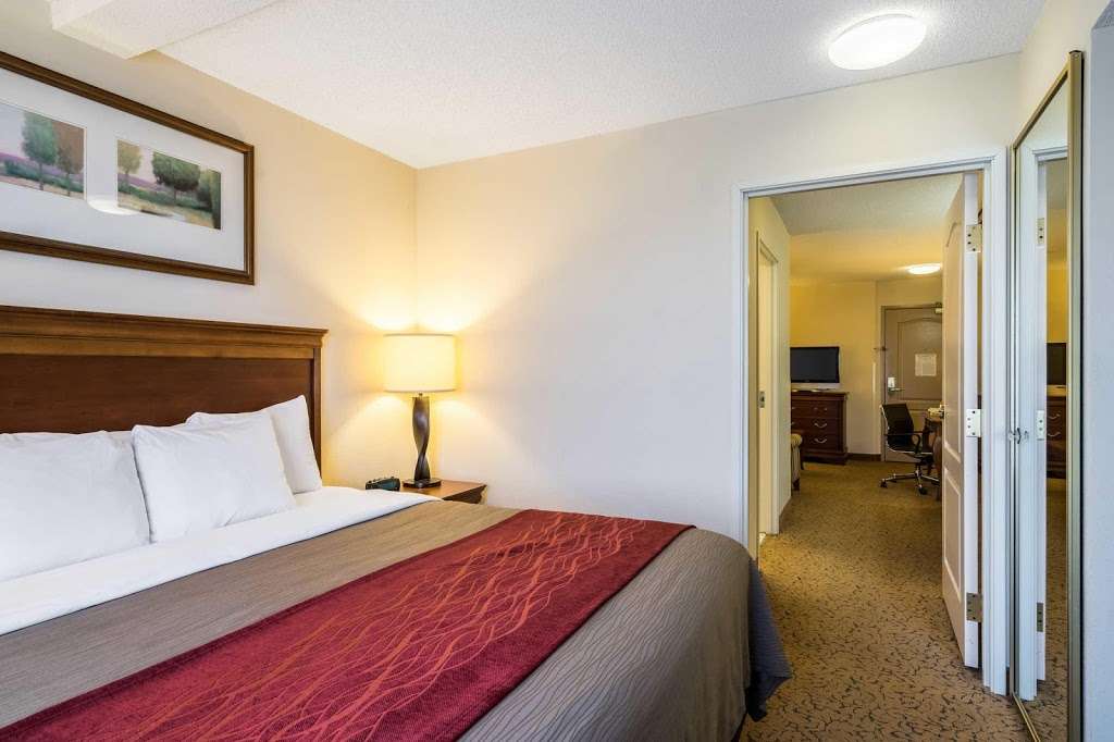 Comfort Inn & Suites | 764 Dover Leipsic Rd, Dover, DE 19901, USA | Phone: (302) 677-0505