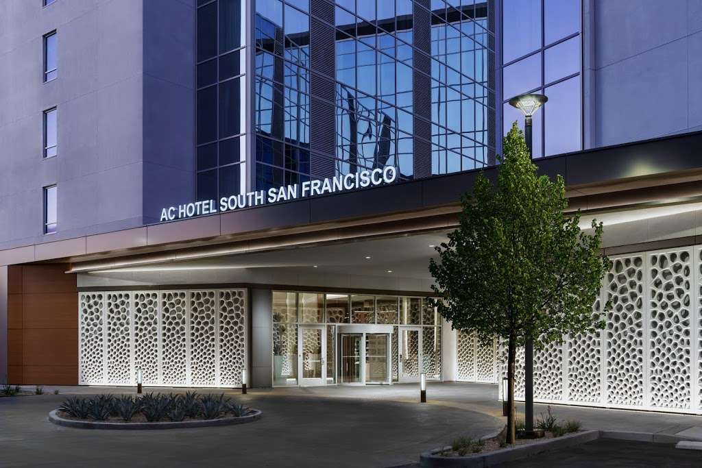 AC Hotel by Marriott San Francisco Airport/Oyster Point Waterfro | 1333 Veterans Blvd, South San Francisco, CA 94080, USA | Phone: (650) 742-9211