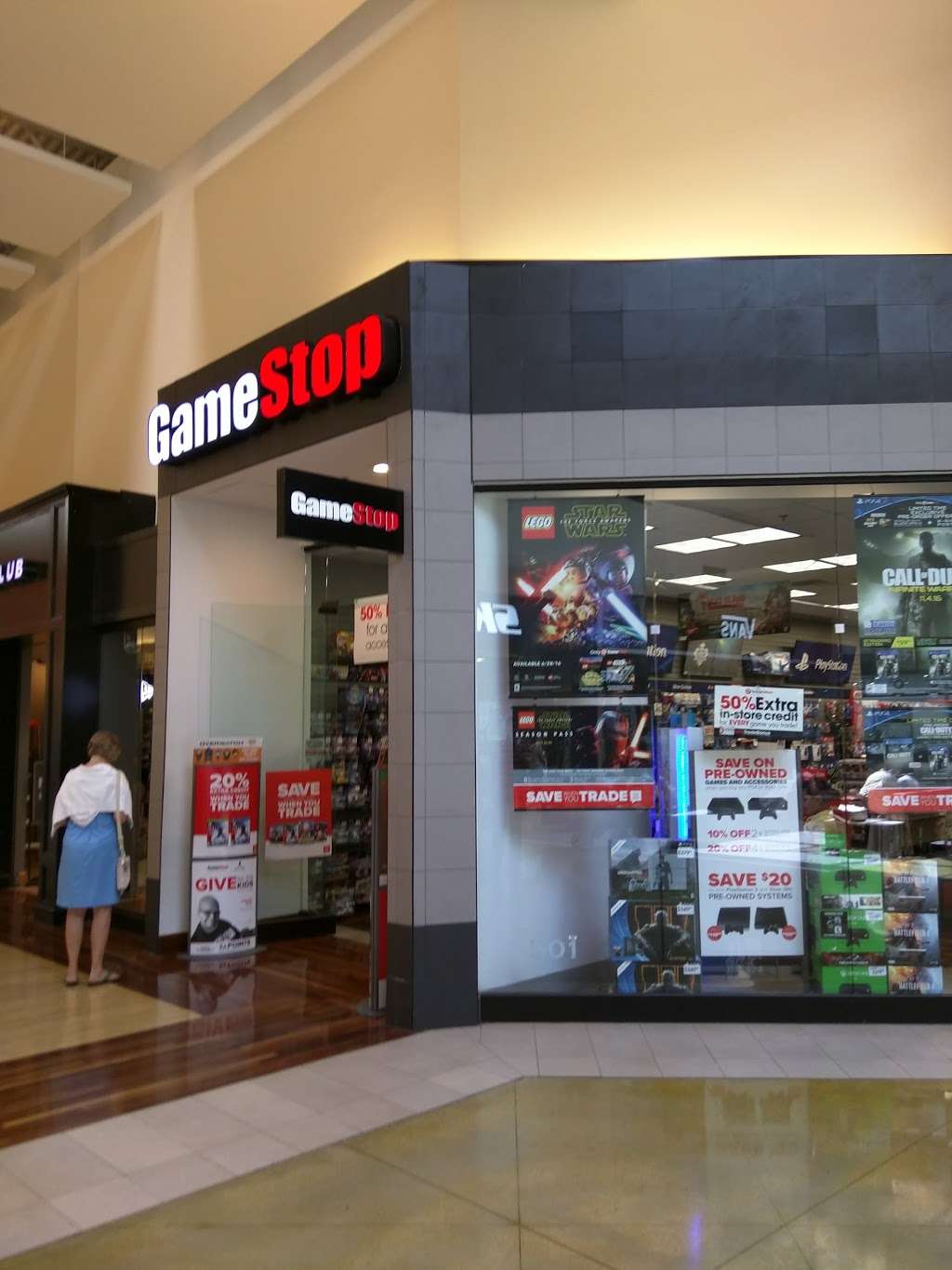 GameStop Prestige | 3000 Grapevine Mills Pkwy, Grapevine, TX 76051, USA | Phone: (972) 874-1619