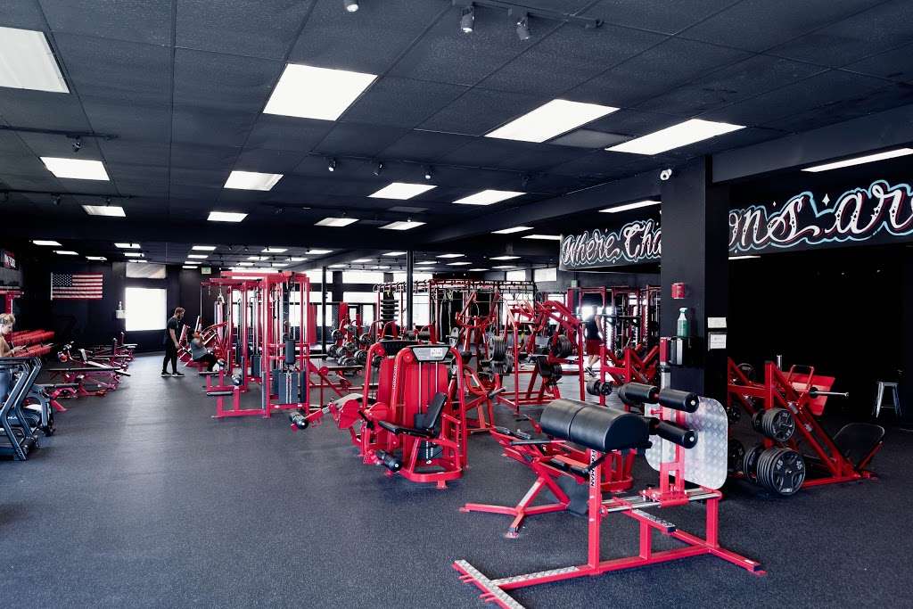 Self Made Training Facility San Marcos | 803 W San Marcos Blvd, San Marcos, CA 92078, USA | Phone: (760) 505-4160