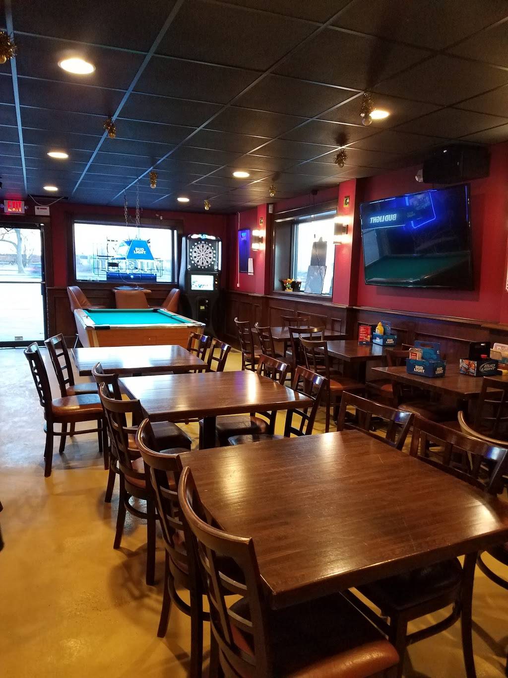 Golden Que Billiards And Sports Bar | 807 S 21st St, Council Bluffs, IA 51501, USA | Phone: (712) 256-6066