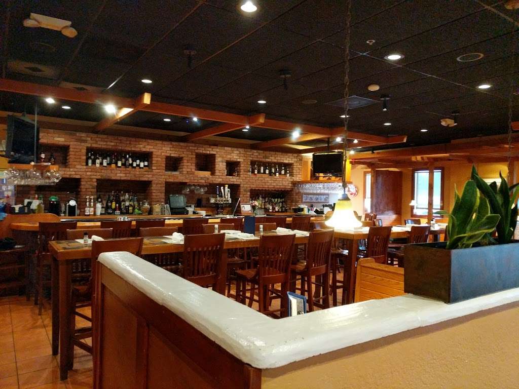 Carrabbas Italian Grill | 200 US Hwy Route 22 West, Green Brook Township, NJ 08812, USA | Phone: (732) 424-1200