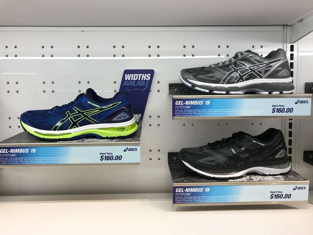 ASICS Outlet | 115 Stanley K Tanger Dr, Lancaster, PA 17602, USA | Phone: (717) 209-7030